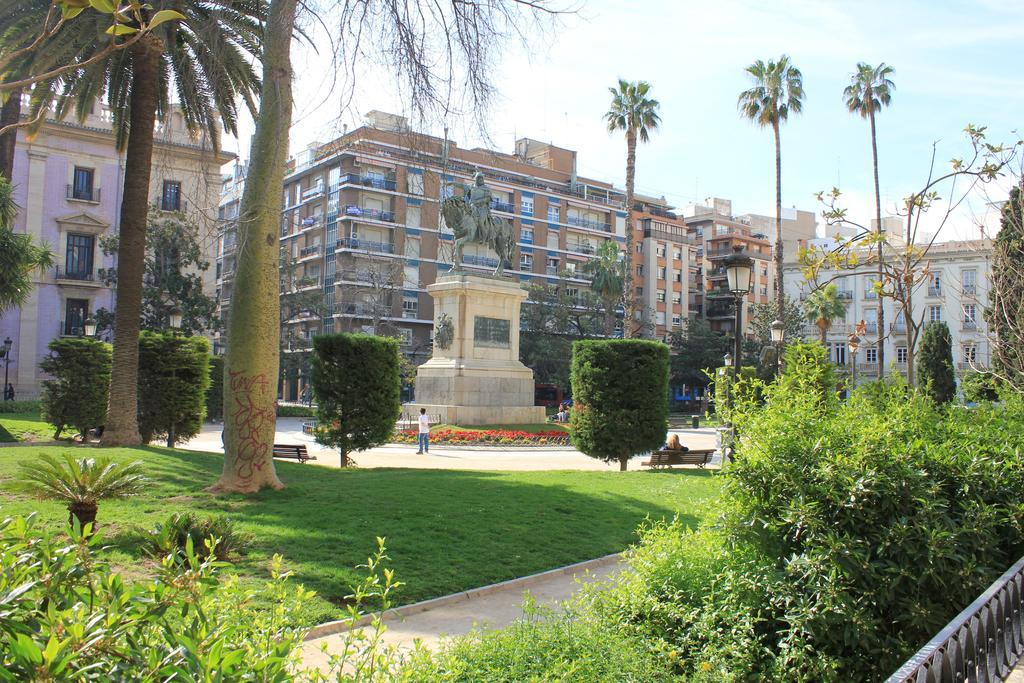 Отель Hi Valencia Boutique Экстерьер фото